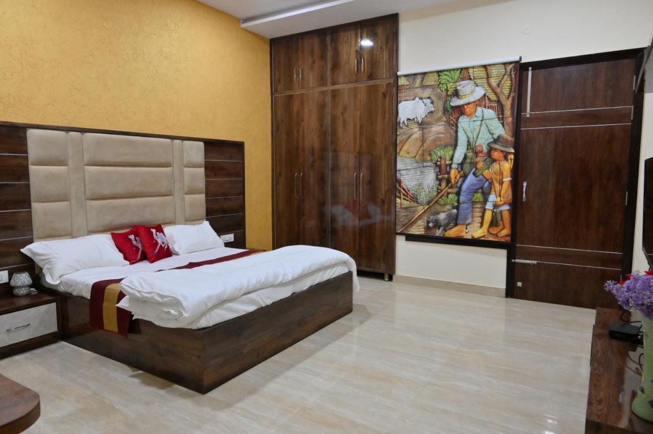 Ideal Home Stay Amritsar Bagian luar foto