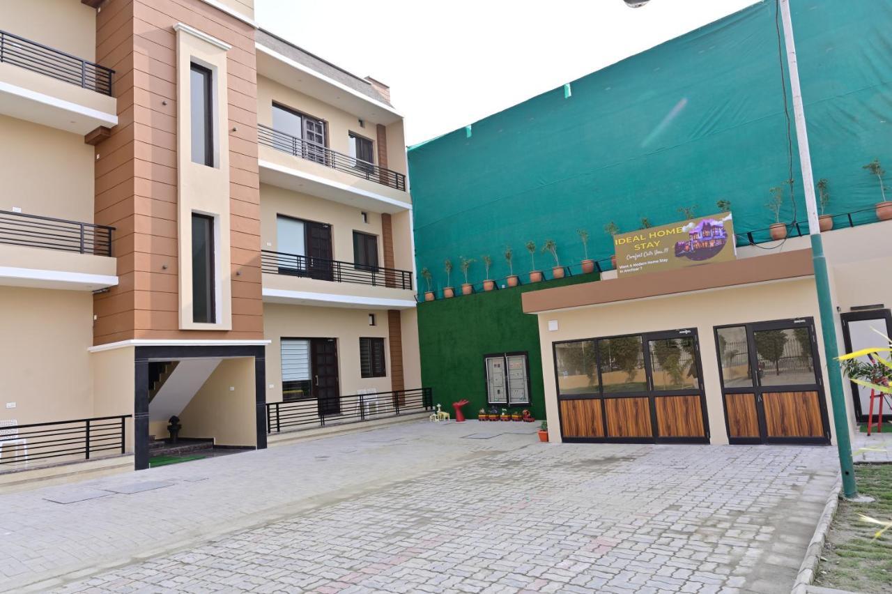 Ideal Home Stay Amritsar Bagian luar foto