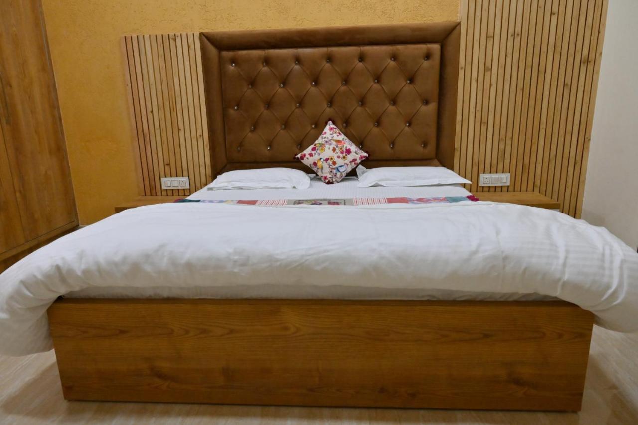 Ideal Home Stay Amritsar Bagian luar foto