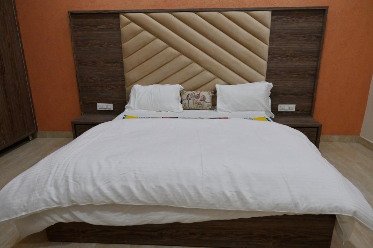 Ideal Home Stay Amritsar Bagian luar foto