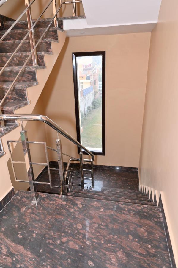 Ideal Home Stay Amritsar Bagian luar foto